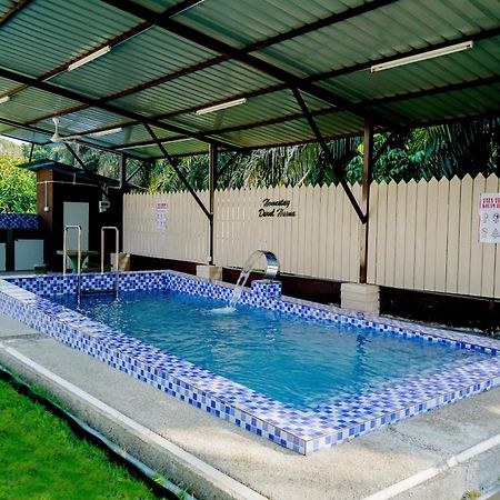 Adorable 3-Bedroom Home With Pool, Wi-Fi And Bbq Rembau ภายนอก รูปภาพ